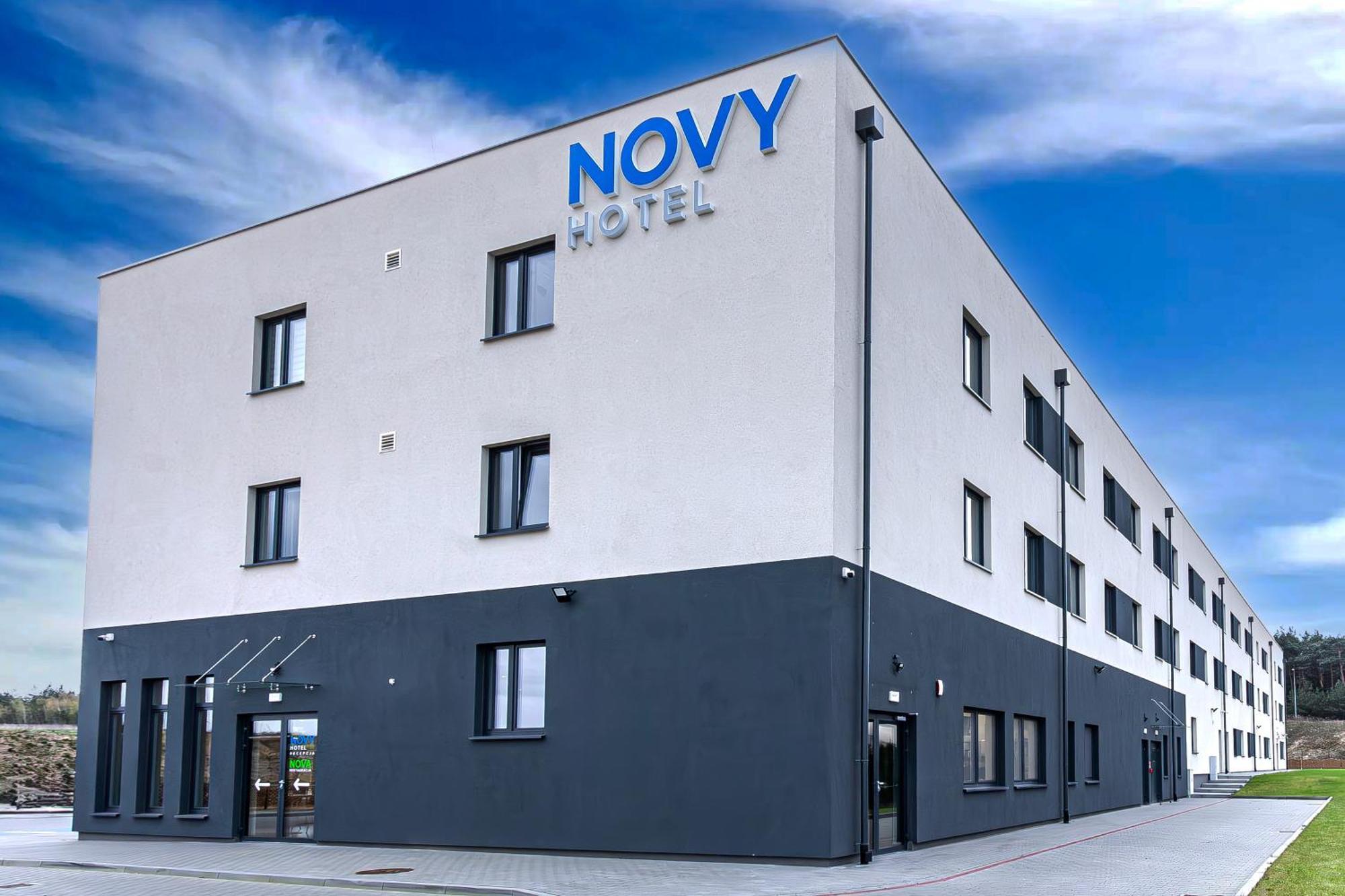 Novy Hotel Zielona Gora  Exterior photo
